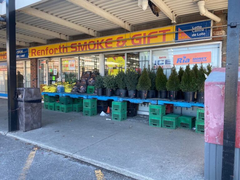 Storefront of Renforth Smoke and Gift Shop