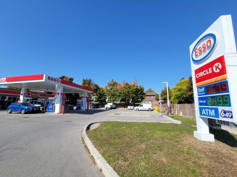 Storefront of Esso