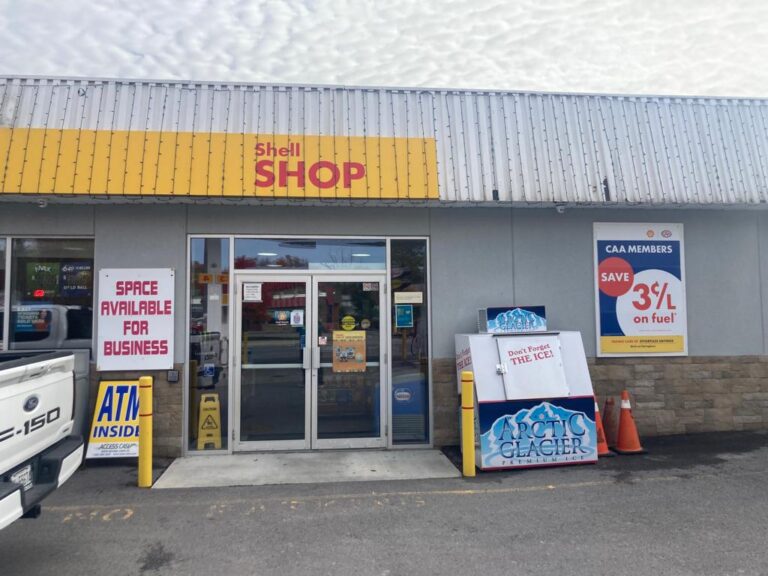 Storefront of Shell