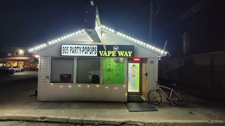 Storefront of Vape Way