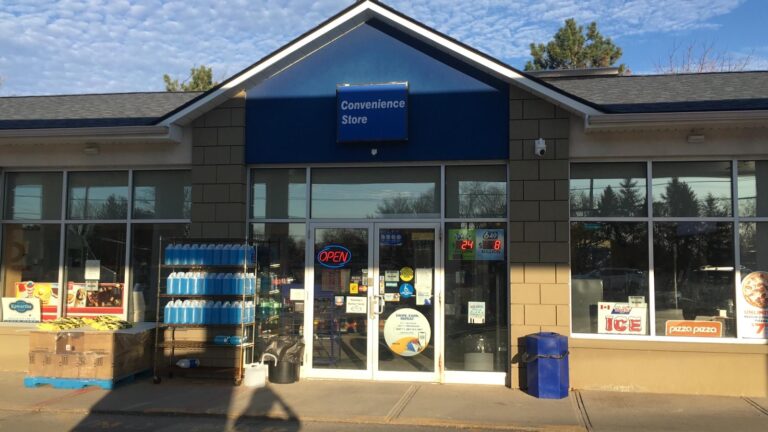 Storefront of Ultramar
